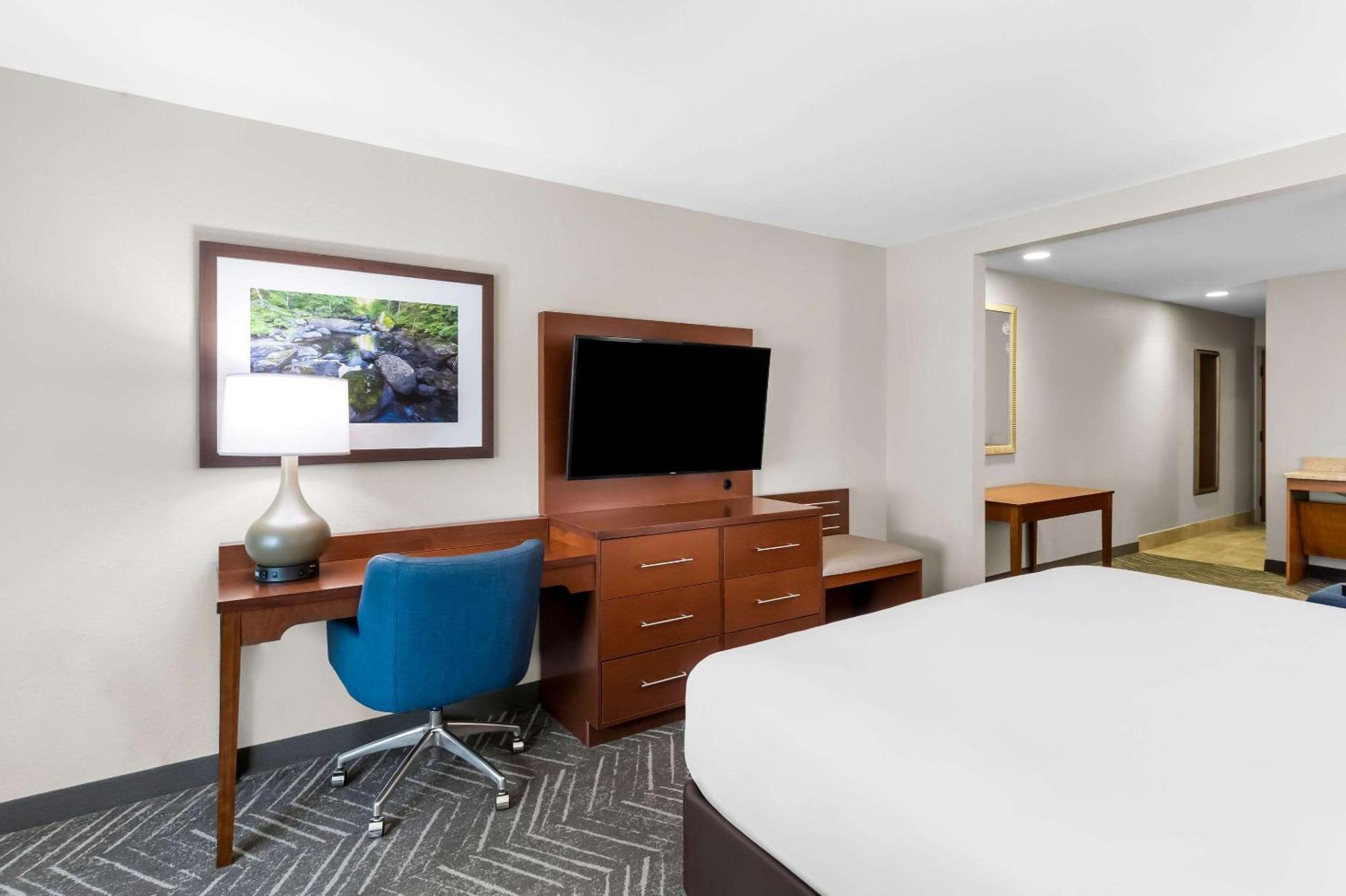 Comfort Inn & Suites Mountain Iron And Virginia Екстер'єр фото