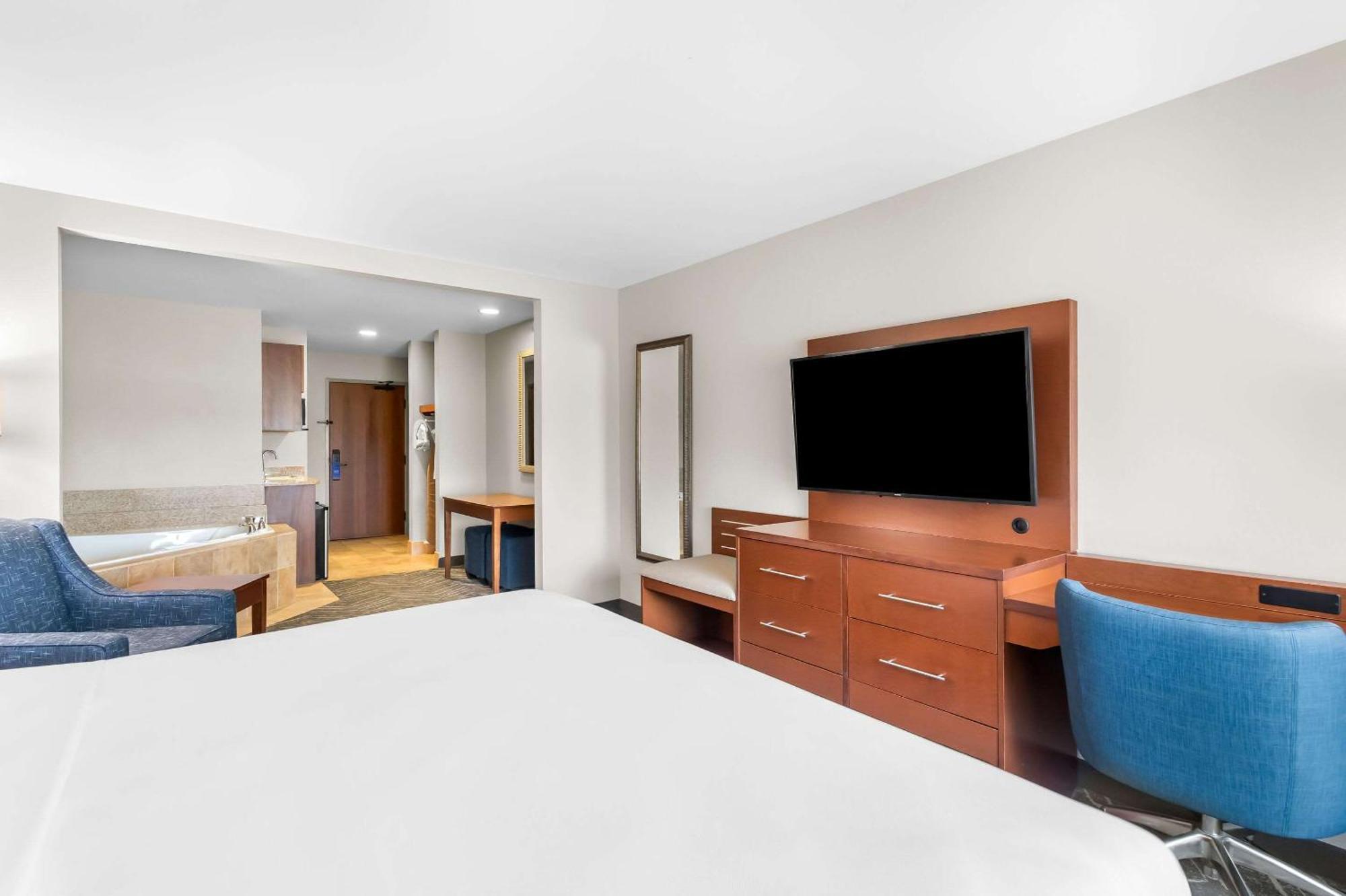 Comfort Inn & Suites Mountain Iron And Virginia Екстер'єр фото