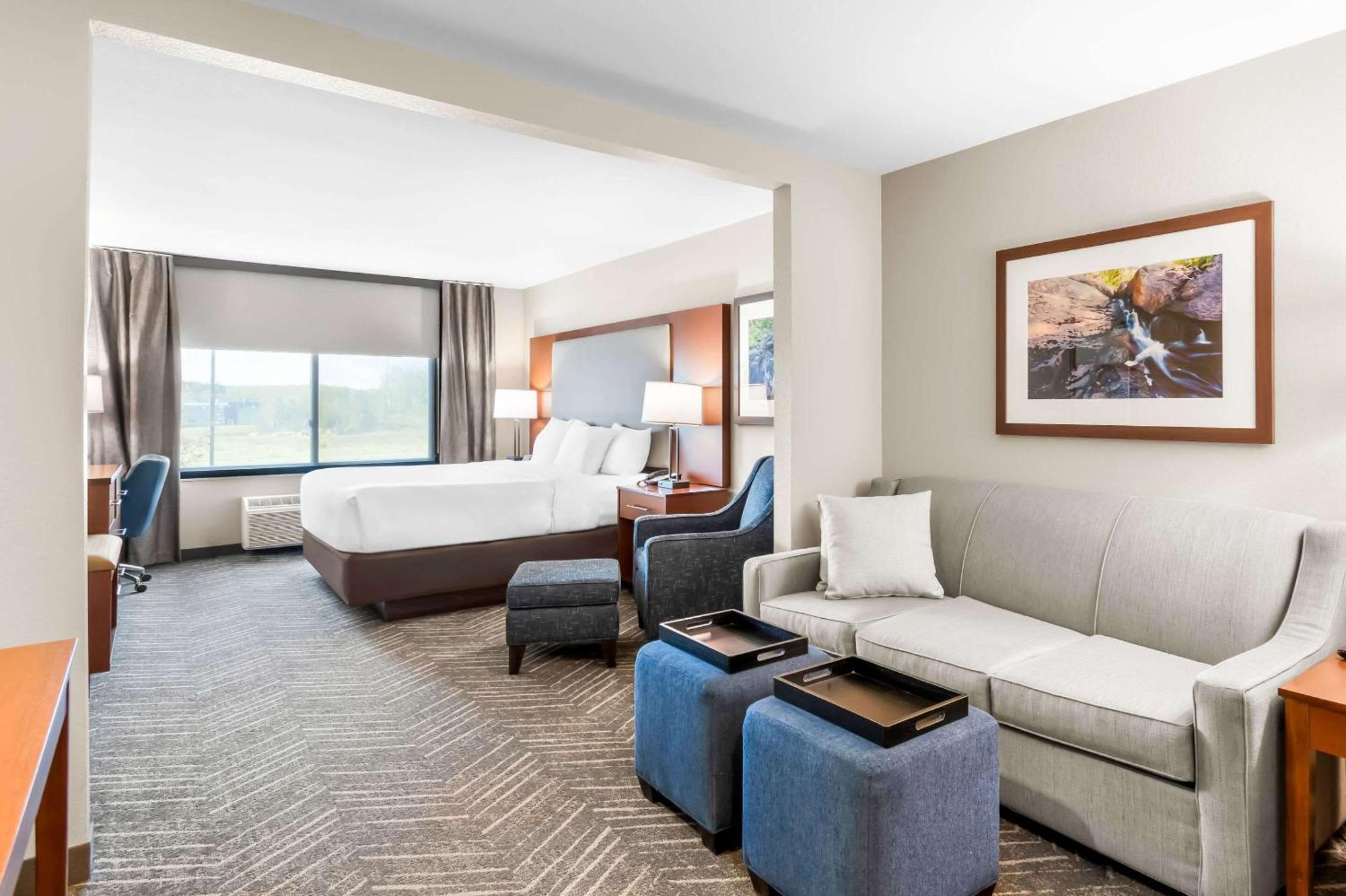 Comfort Inn & Suites Mountain Iron And Virginia Екстер'єр фото